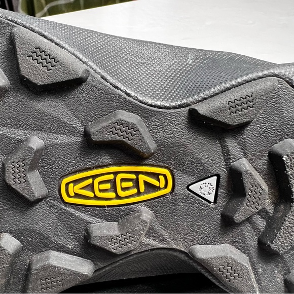 KEEN Men\'s Uneek SNK Waterproof Winter Chukka Boots SIZE 11 Comfort Lightweight main image 9